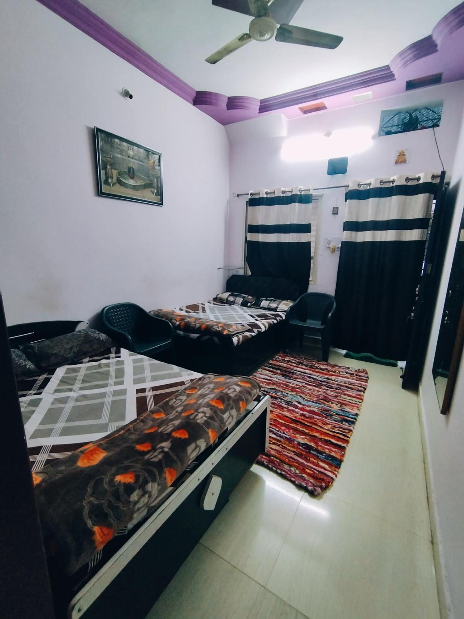 Kalpeshwar Homestay Удджайн Экстерьер фото